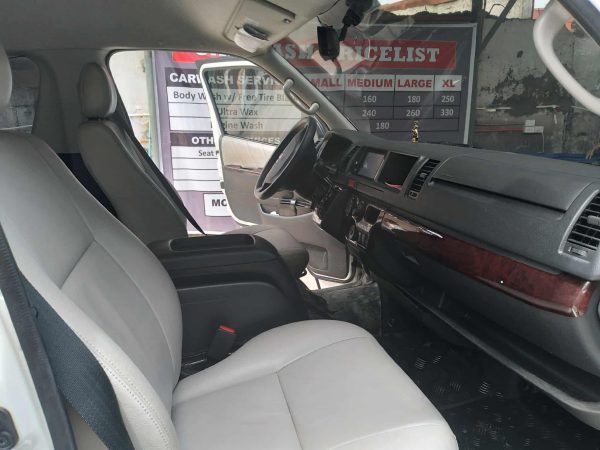 2018 TOYOTA HIACE SUPER GRANDEA LXV - Image 2