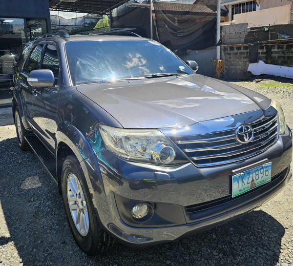 2012 TOYOTA FORTUNER G 4X2 AT - Image 5