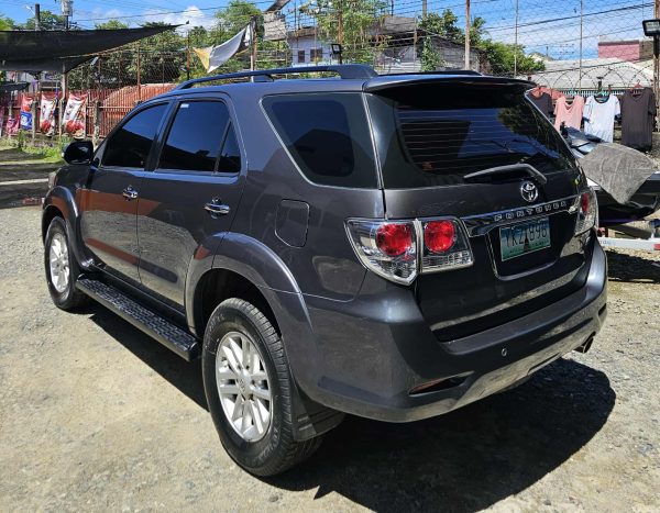 2012 TOYOTA FORTUNER G 4X2 AT - Image 2